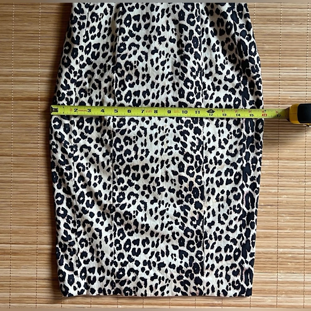 bebe Pin-Up Style Leopard Print Wiggle Dress - Picture 4 of 8